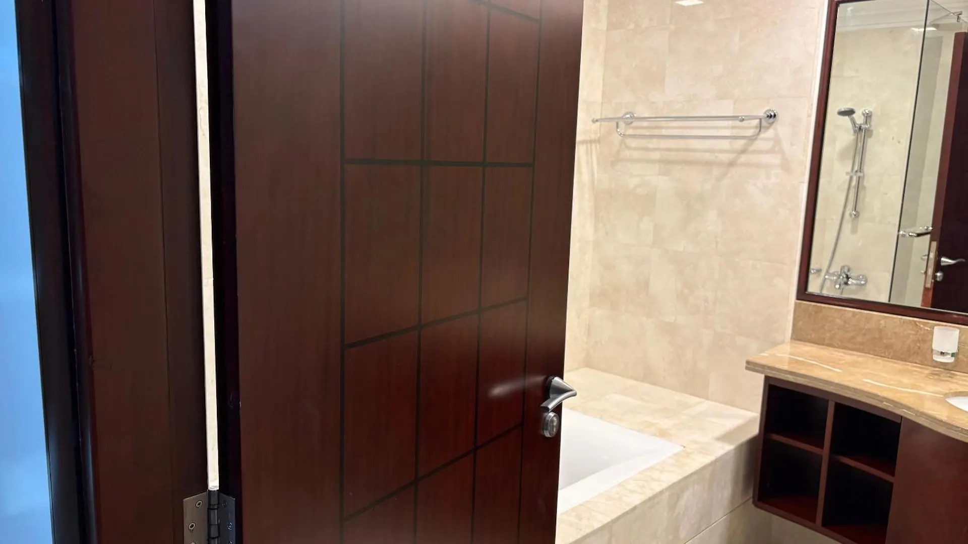 Grandeur Residence Dubaj 0*,